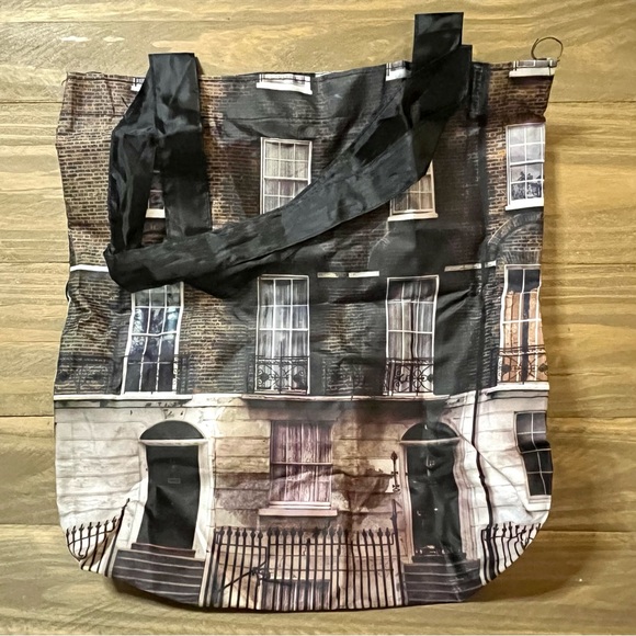 Lot of 2 Harry Potter Hogwarts House Crests Umbrella Grimauld Place Tote Bag NWT - Picture 4 of 16